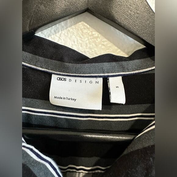 ASOS DESIGN Men’s revere stripe shirt in Black Retro Stripe Size S 100% Viscose - Picture 3 of 5